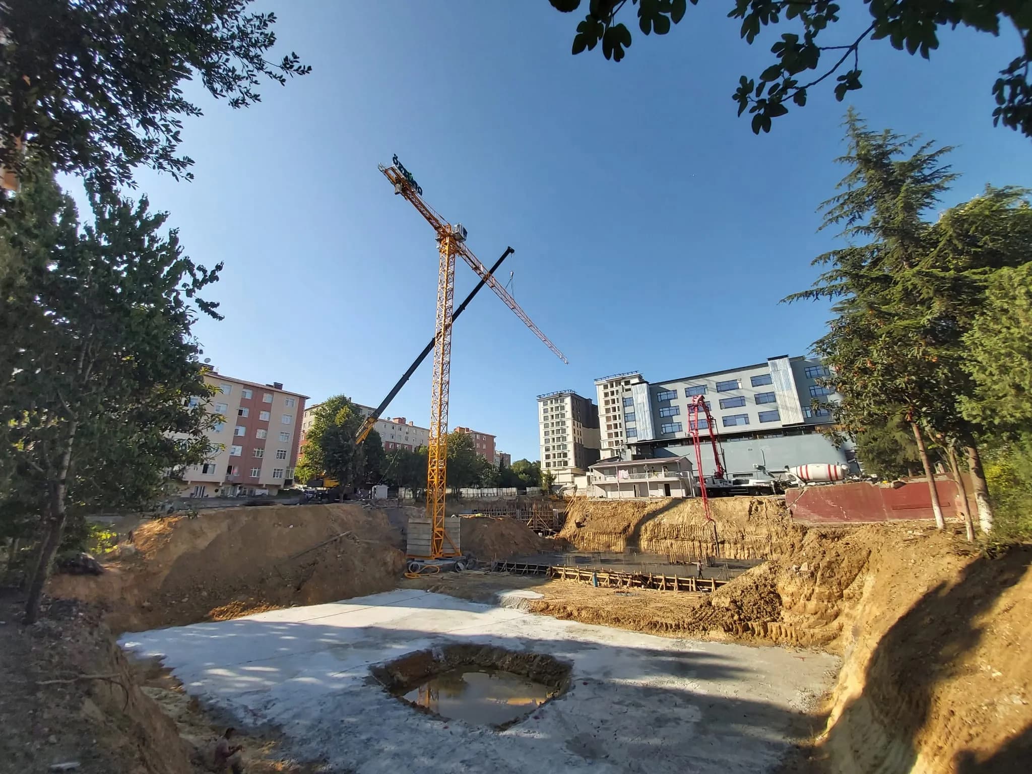 Dahan kule vinc santiye gorunumu